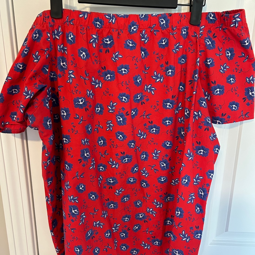 Off the shoulder cotton floral top